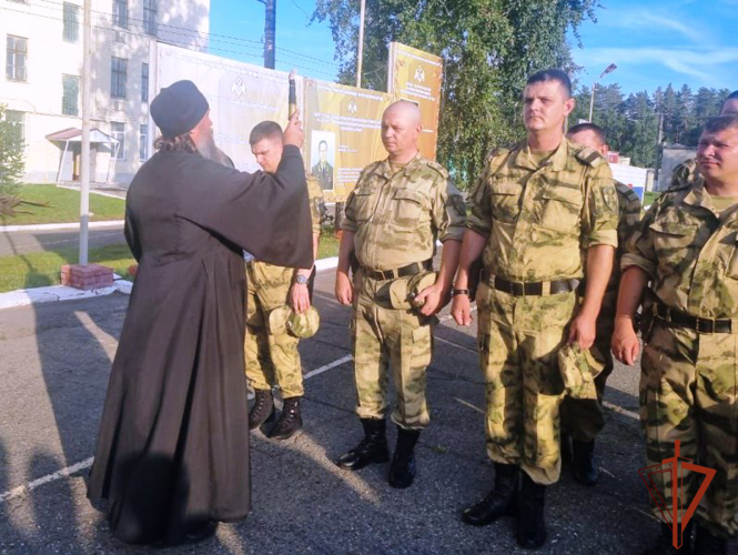 В подразделениях Росгвардии прошли мероприятия, посвященные  Дню Крещения Руси
