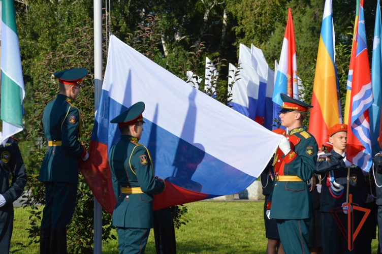 Росгвардейцы  участвуют в мероприятиях в честь Дня флага России