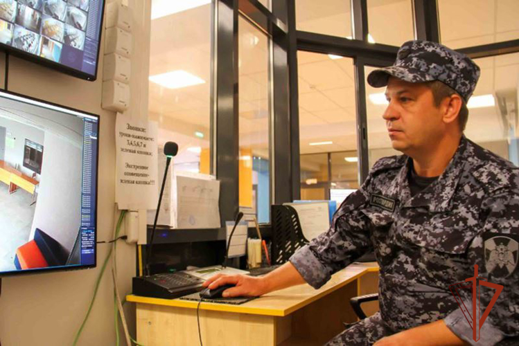 Росгвардия участвует в проверках образовательных учреждений перед началом учебного года