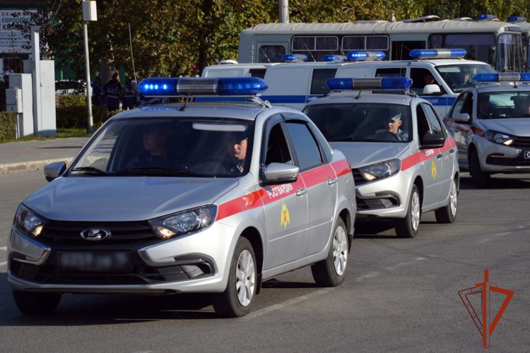 Росгвардия приняла участие в гарнизонном смотре сил правопорядка