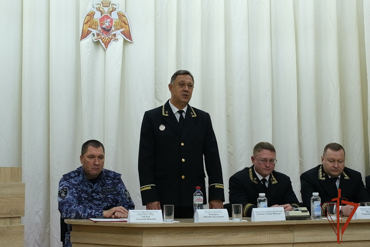 Представители алтайских судов передали квадрокоптеры для оказания помощи бойцам СВО  