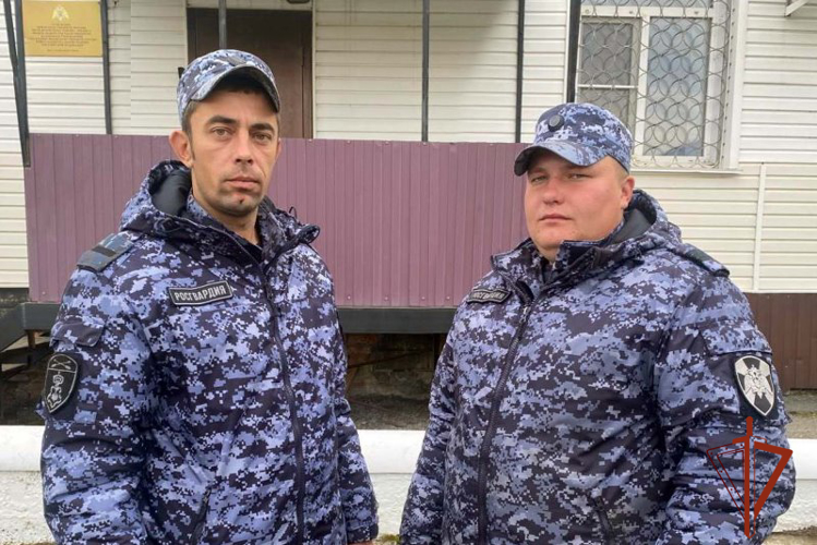 Патруль Росгвардии помог вернуться домой потерявшейся пенсионерке