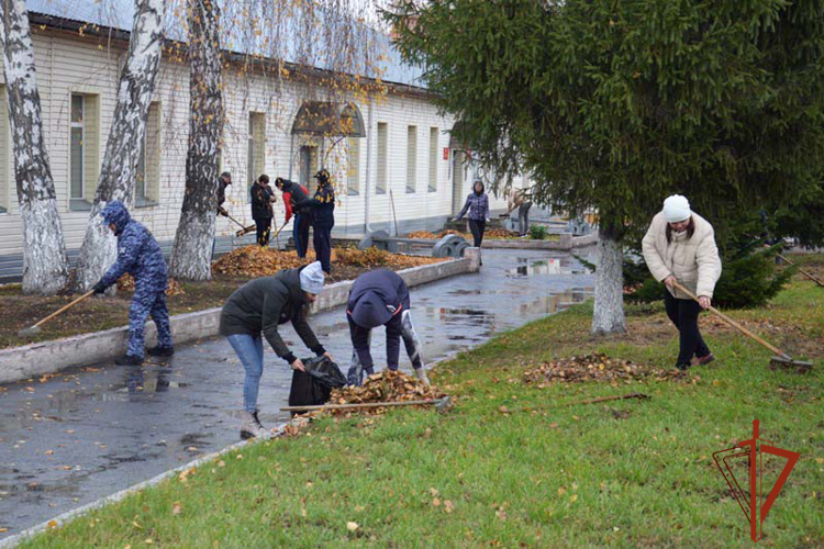 Росгвардия приняла участие в общегородском субботнике