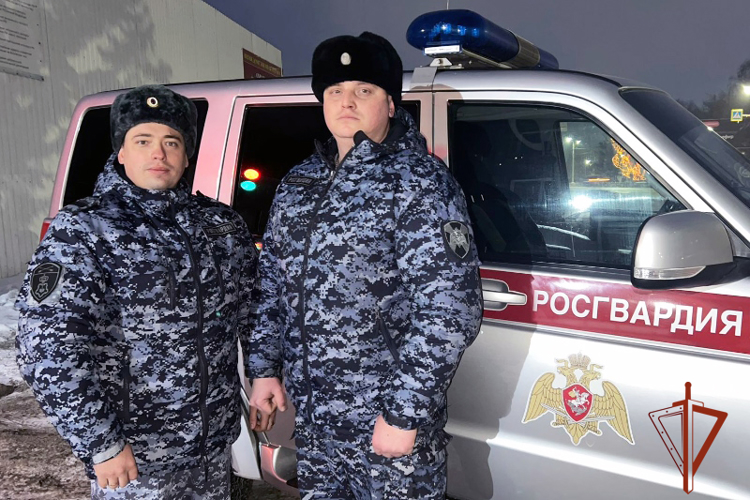 Росгвардейцы оказали помощь при ДТП