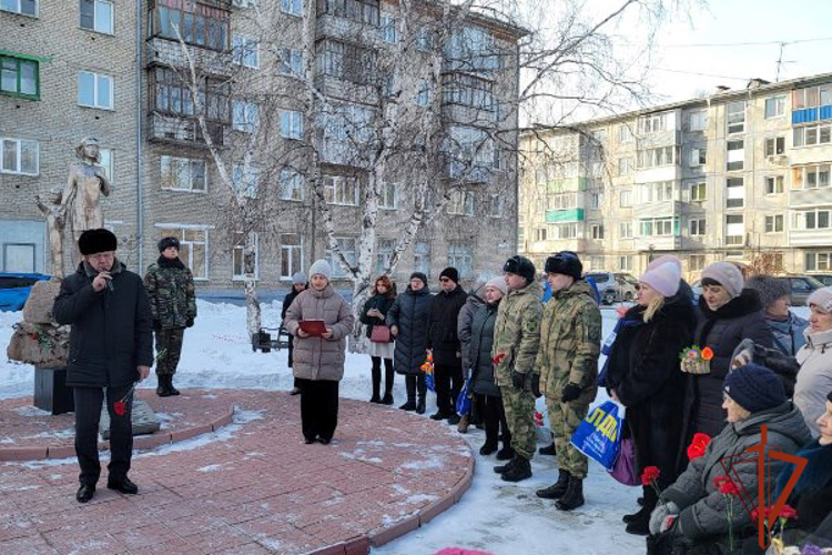 Личный состав Росгвардии почтил память героев блокадного Ленинграда