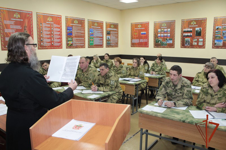В подразделениях и воинских частях Росгвардии начался зимний период обучения