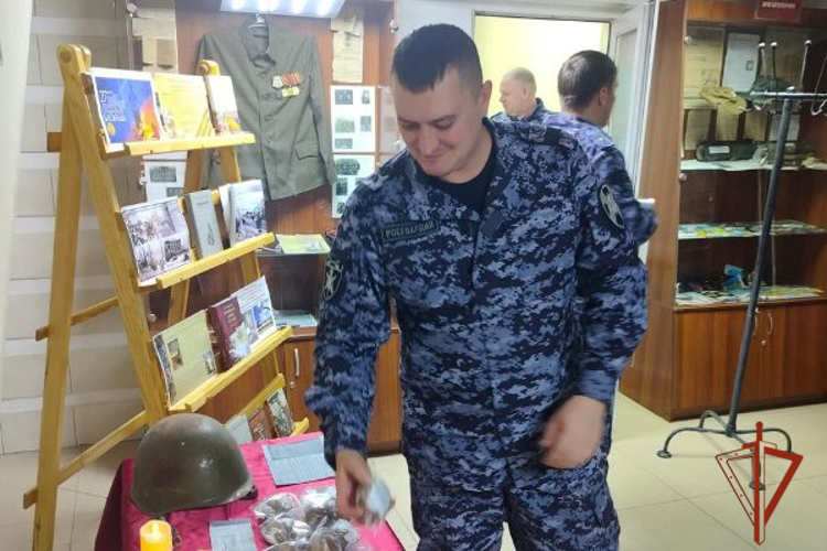 Личный состав Росгвардии почтил память героев блокадного Ленинграда