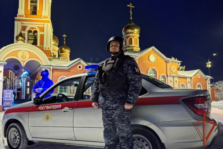 Росгвардейцы обеспечили безопасность праздничных богослужений в рождественскую ночь 
