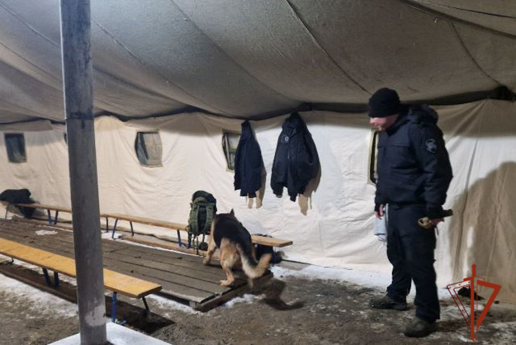 Росгвардейцы приняли участие в охране порядка во время Крещенских купаний