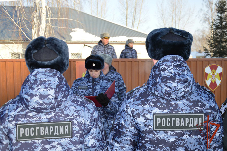 Новобранцы Росгвардии присягнули на верность Родине