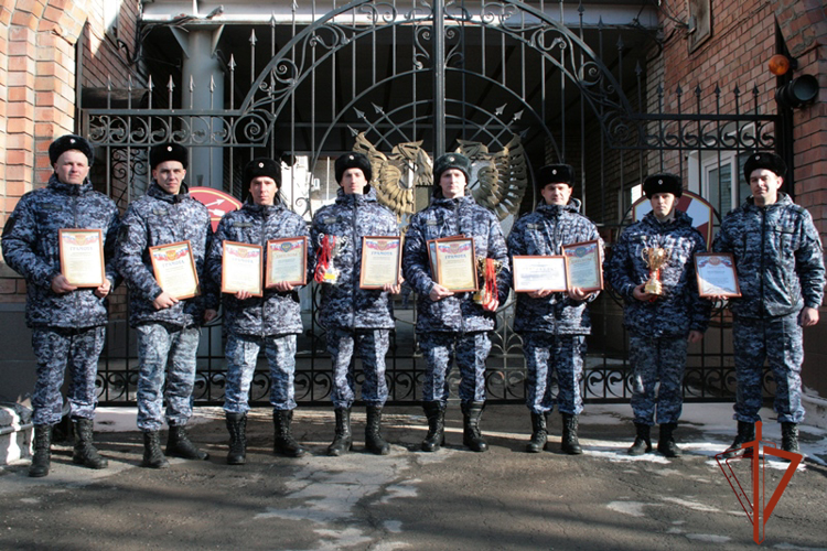 Определены лучшие сотрудники вневедомственной охраны 