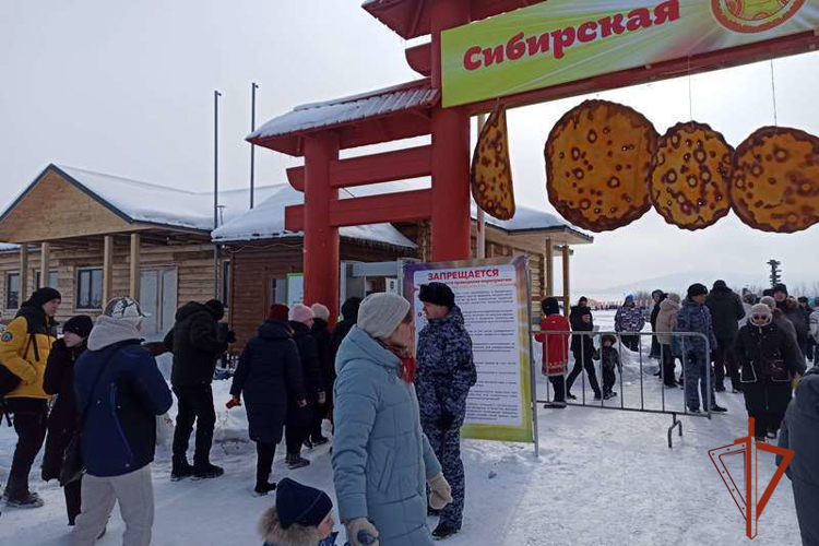 Подразделения Росгвардии обеспечили безопасность Сибирской масленицы