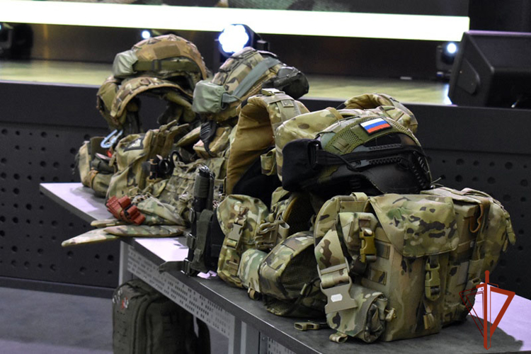 Росгвардейцы провели военно-спортивную игру для студентов