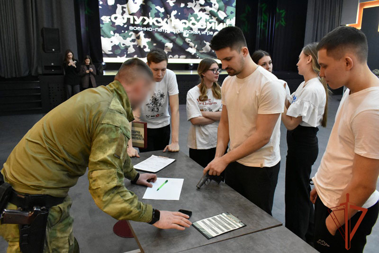Росгвардейцы провели военно-спортивную игру для студентов