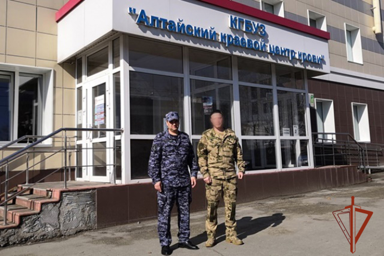Управлением Росгвардии по Алтайскому краю организовано мероприятие, посвященное Дню донора