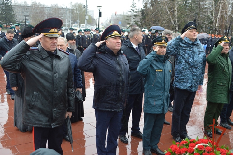 Начальник территориального управления Росгвардии принял участие в торжественном митинге в честь прибытия в наш регион кубка «Эстафеты Победы»