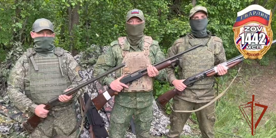 Росгвардия обеспечила военнослужащих гладкоствольным оружием в зоне СВО