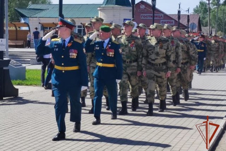 Росгвардия Алтайского края приняла участие в торжественных мероприятиях, посвященных 80-летию Победы