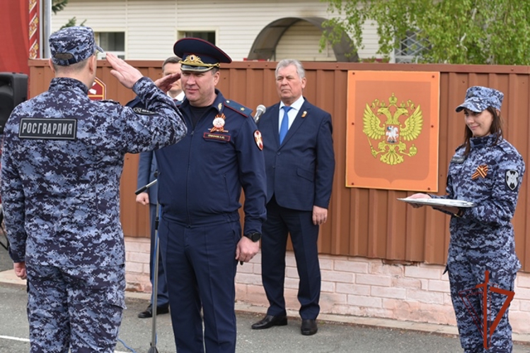 В Алтайском крае состоялось торжественное мероприятие, посвященное принятию присяги сотрудниками Росгвардии