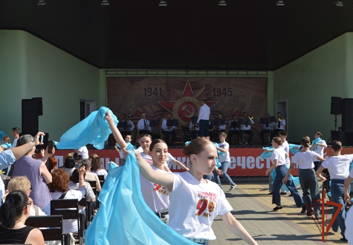 Росгвардия Алтайского края приняла участие в торжественных мероприятиях, посвященных 80-летию Победы