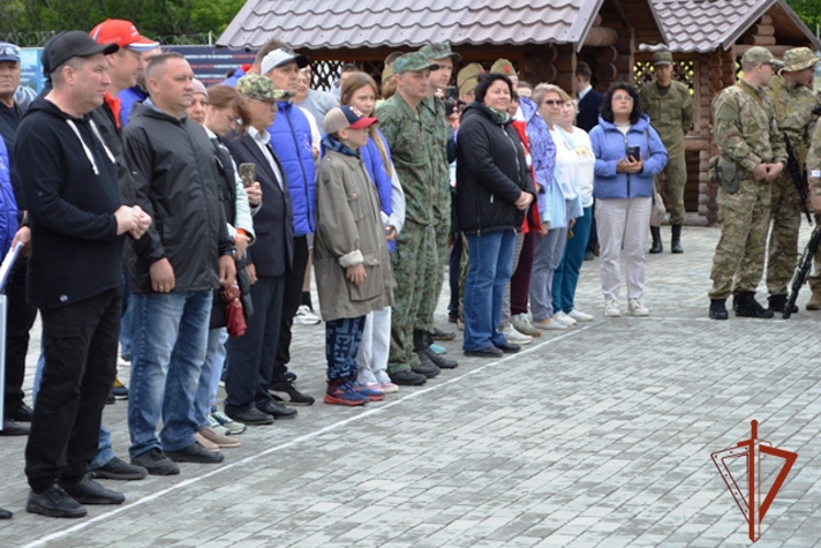 Начальник Управления Росгвардии по Алтайскому краю принял участие в открытии спортивно-стрелкового турнира