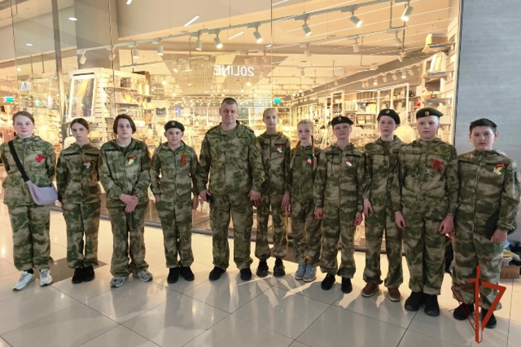 Росгвардия подвела итоги военно-патриотической игры в подшефном классе