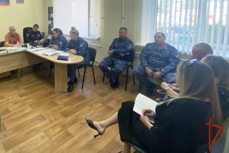 В Алтайском крае прошло совместное совещание Росгвардии с Трудовой инспекцией