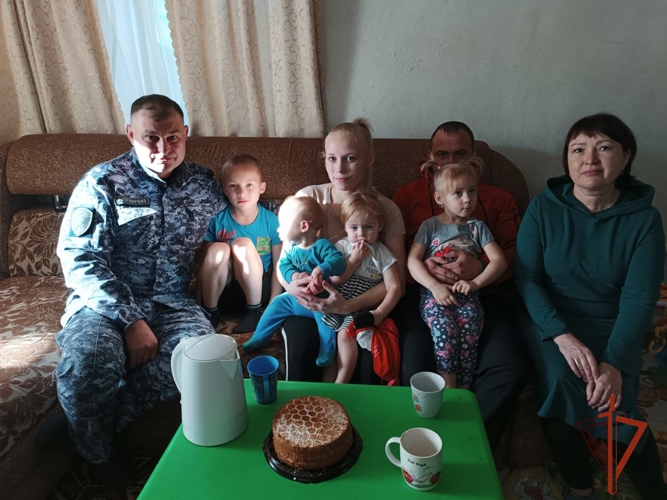 В Алтайской Росгвардии проведены мероприятия, посвященные Дню семьи