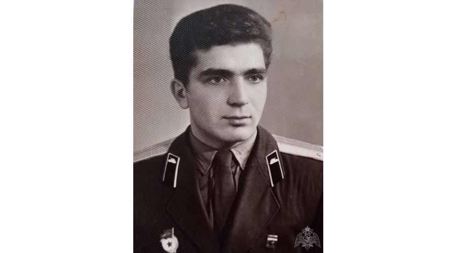 Ветеран войск правопорядка Евгений Бадулин празднует юбилей 