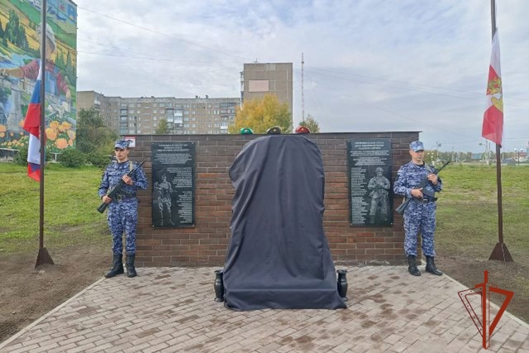 Память о воинах-героях жива