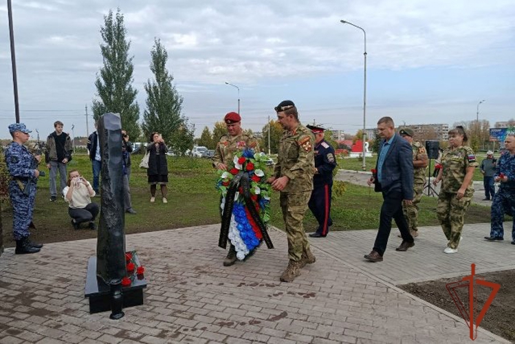 Память о воинах-героях жива