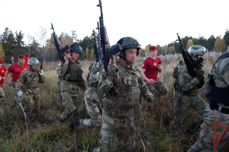 Военнослужащий рубцовского оперативного полка Росгвардии стал обладателем крапового берета — символа мужества и отваги спецназа 