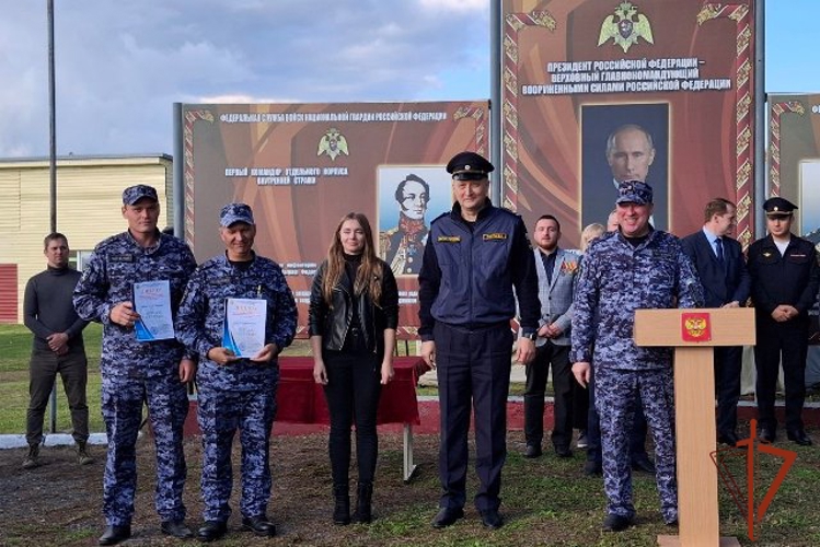 В Барнауле под эгидой Росгвардии впервые прошел турнир «Гонка дронов» 