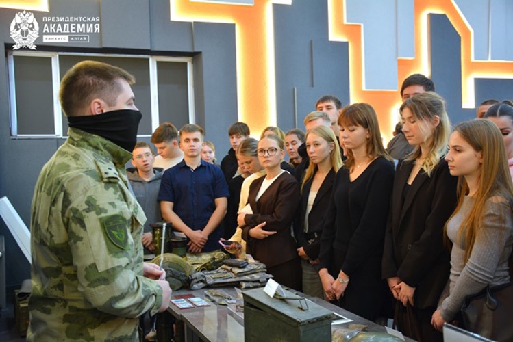 «ОМОН - Люди особого назначения»: в Академии прошла  патриотическая акция