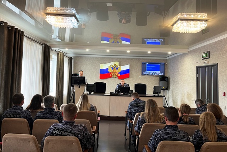 Представитель Общества «Знание» посетил Управление вневедомственной охраны в Алтайском крае