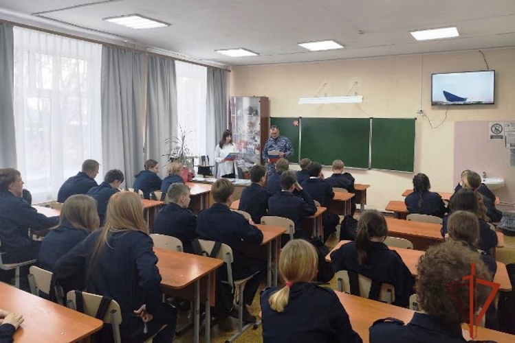 Росгвардия и школьники Рубцовска, Павловска и Кулунды отпраздновали День народного единства