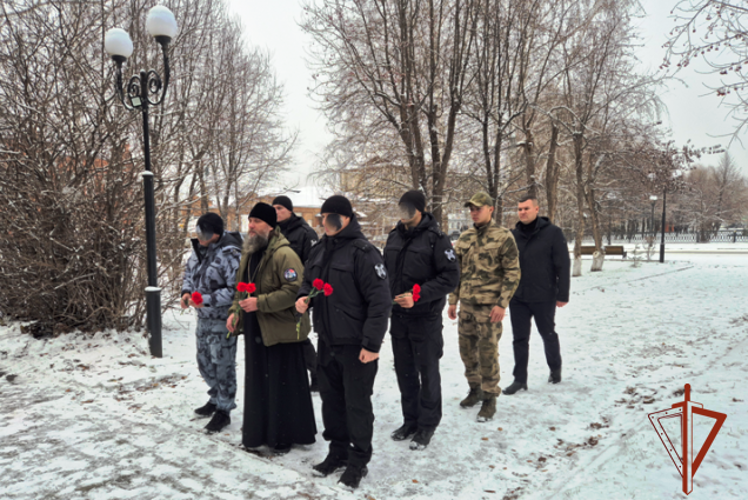 Навечно в строю 
