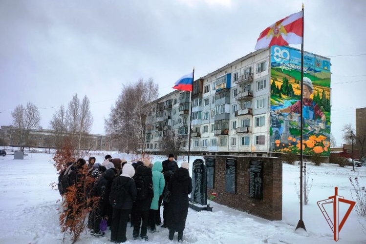 Навечно в строю 