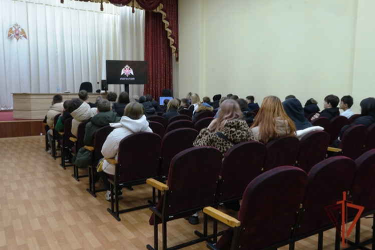 В алтайской Росгвардии провели мероприятия, посвященные Дню призывника