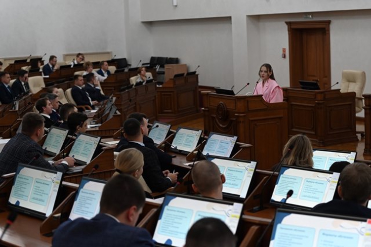В Алтайском крае прошла очередная сессия Молодежного Парламента