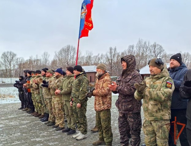 СОБР "Скала" и ветераны Росгвардии Алтайского края приняли участие в стрелковом турнире
