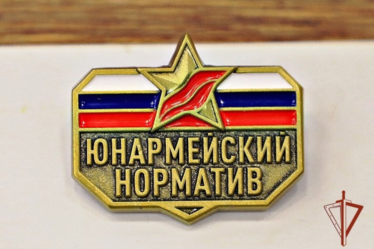 «Юнармейский норматив» - в Бийске прошли первые соревнования юнармейцев