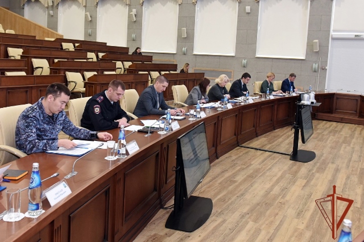 Офицер Росгвардии принял участие в заседании АТК Барнаула