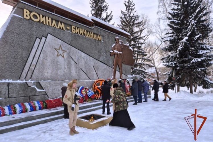 Алтайская Росгвардия отметила День Героев Отечества