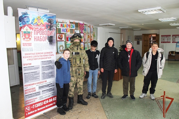 В алтайских соединениях Росгвардии проведены памятные мероприятия