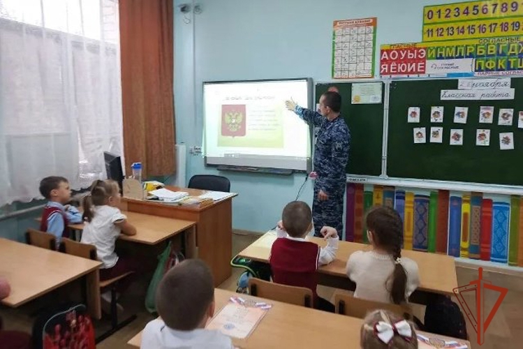 Государственный герб Российской Федерации - официальный символ нашей страны