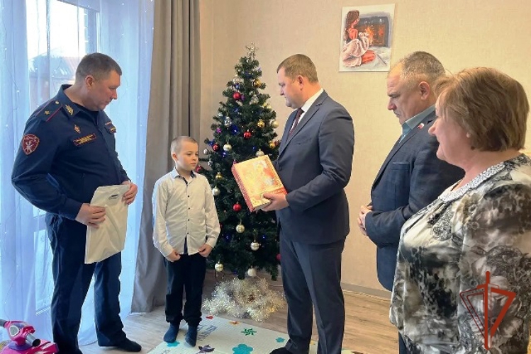Начальник алтайской Росгвардии принял участие во всероссийской благотворительной акции