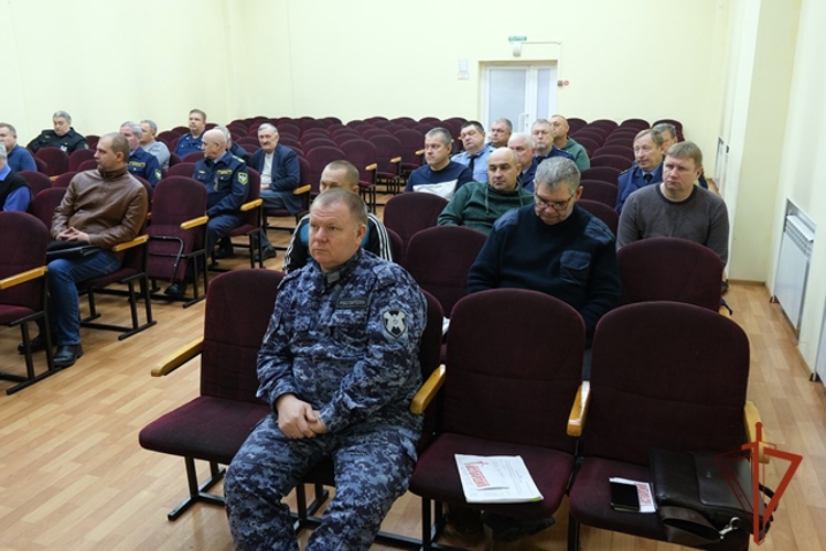Алтайская Росгвардия провела ежегодные занятия с подразделениями ведомственной охраны