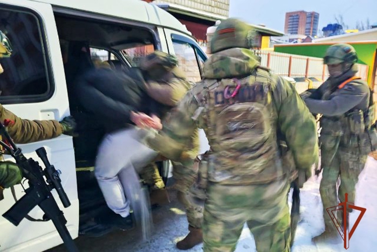 Росгвардия и полиция Алтайского края отработали взаимодействие на совместных учениях