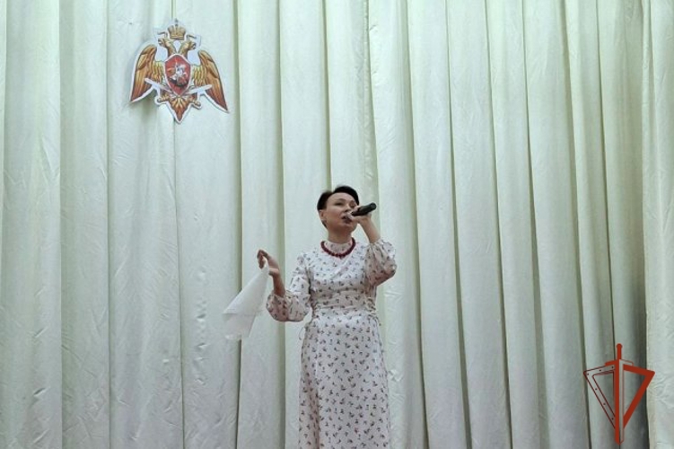 В Барнауле вручили дипломы победителям творческого конкурса «Солдаты антитеррора»